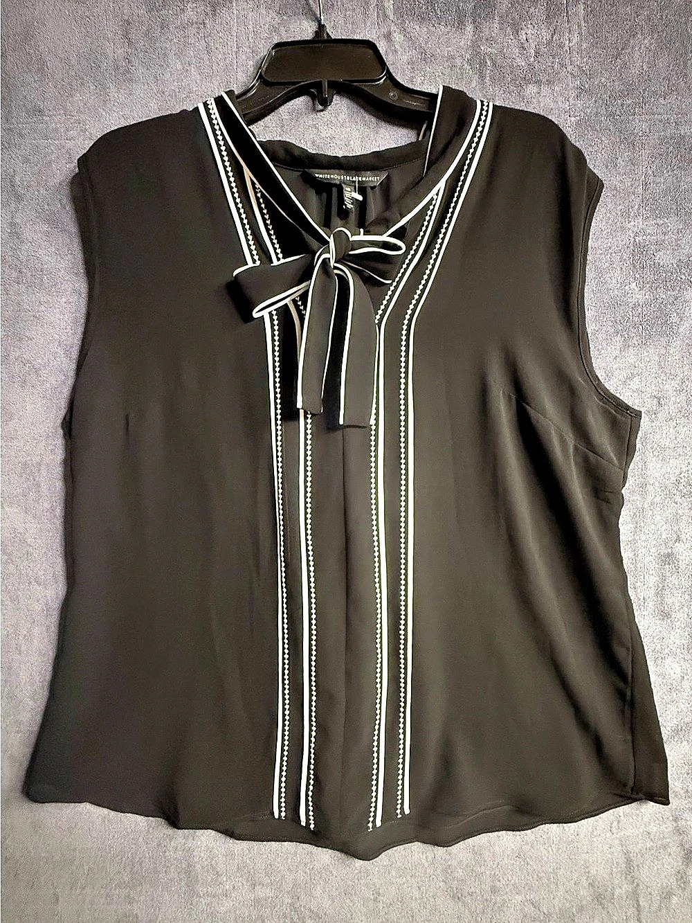 White House Black Market Black Bow Front Trim Blouse Size 16 Like New